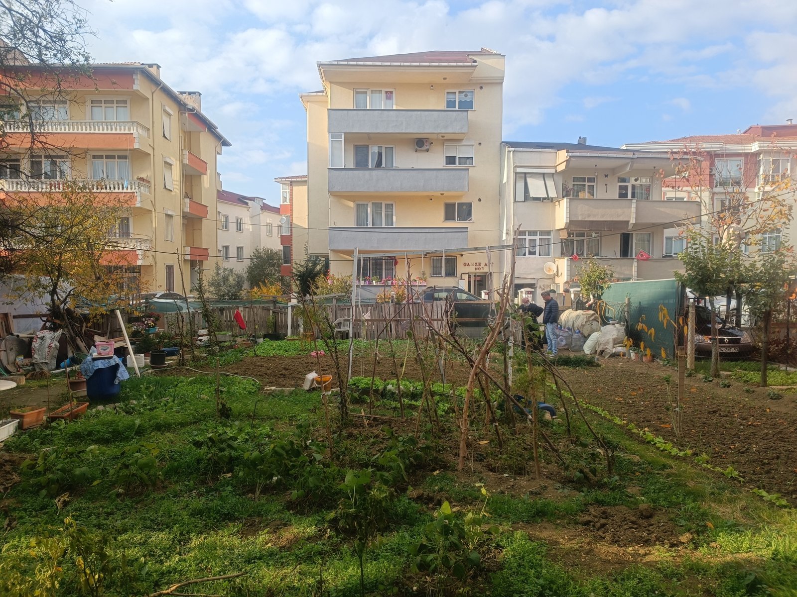 Silivri Alibey Mahallesinde 4 Kat Konut İmarlı Satılık Arsa