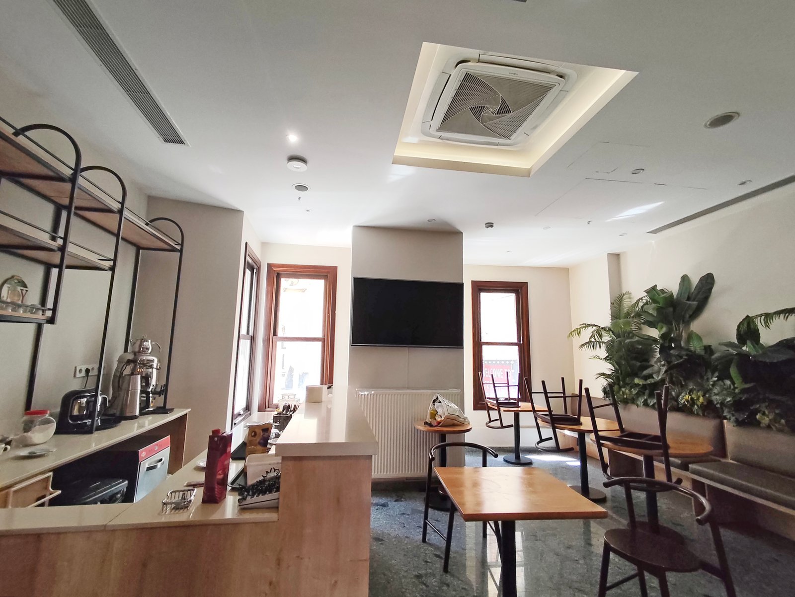istanbul-taksim-joyotel-resimleri (19) Taksim’de Devren Kiralık 25 Odalı Butik Otel