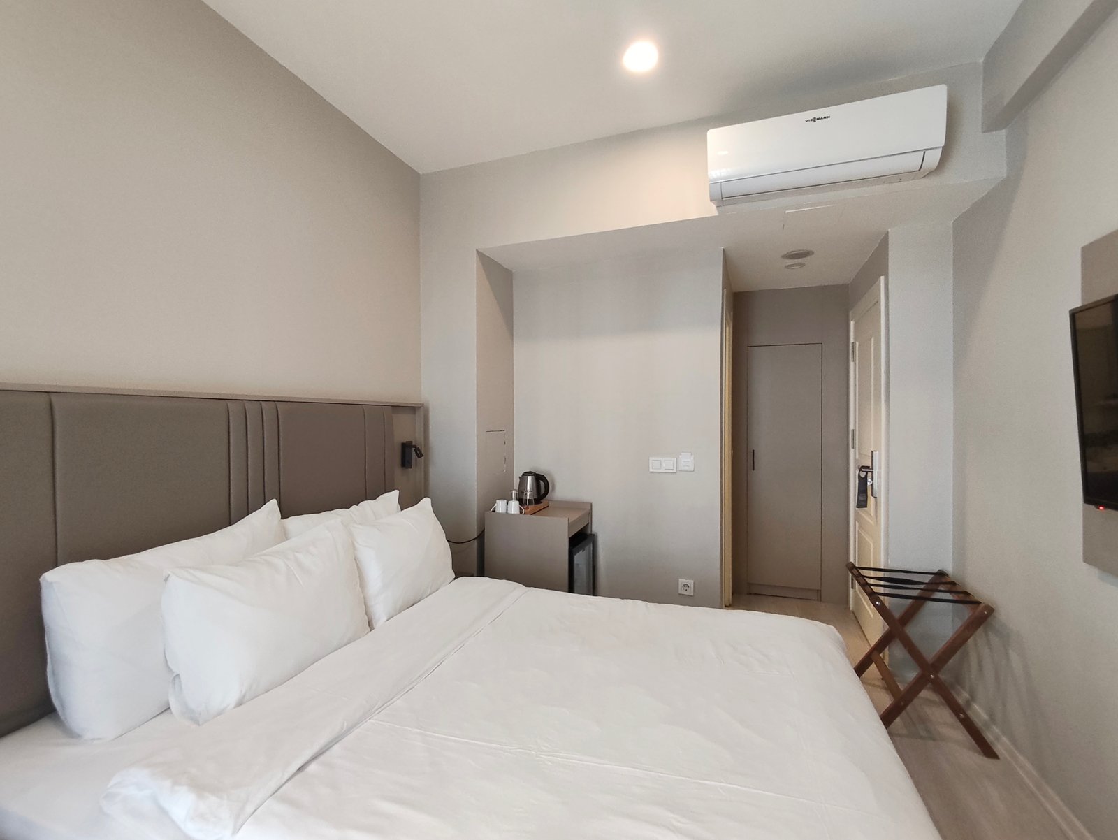 istanbul-taksim-joyotel-resimleri (23) Taksim’de Devren Kiralık 25 Odalı Butik Otel
