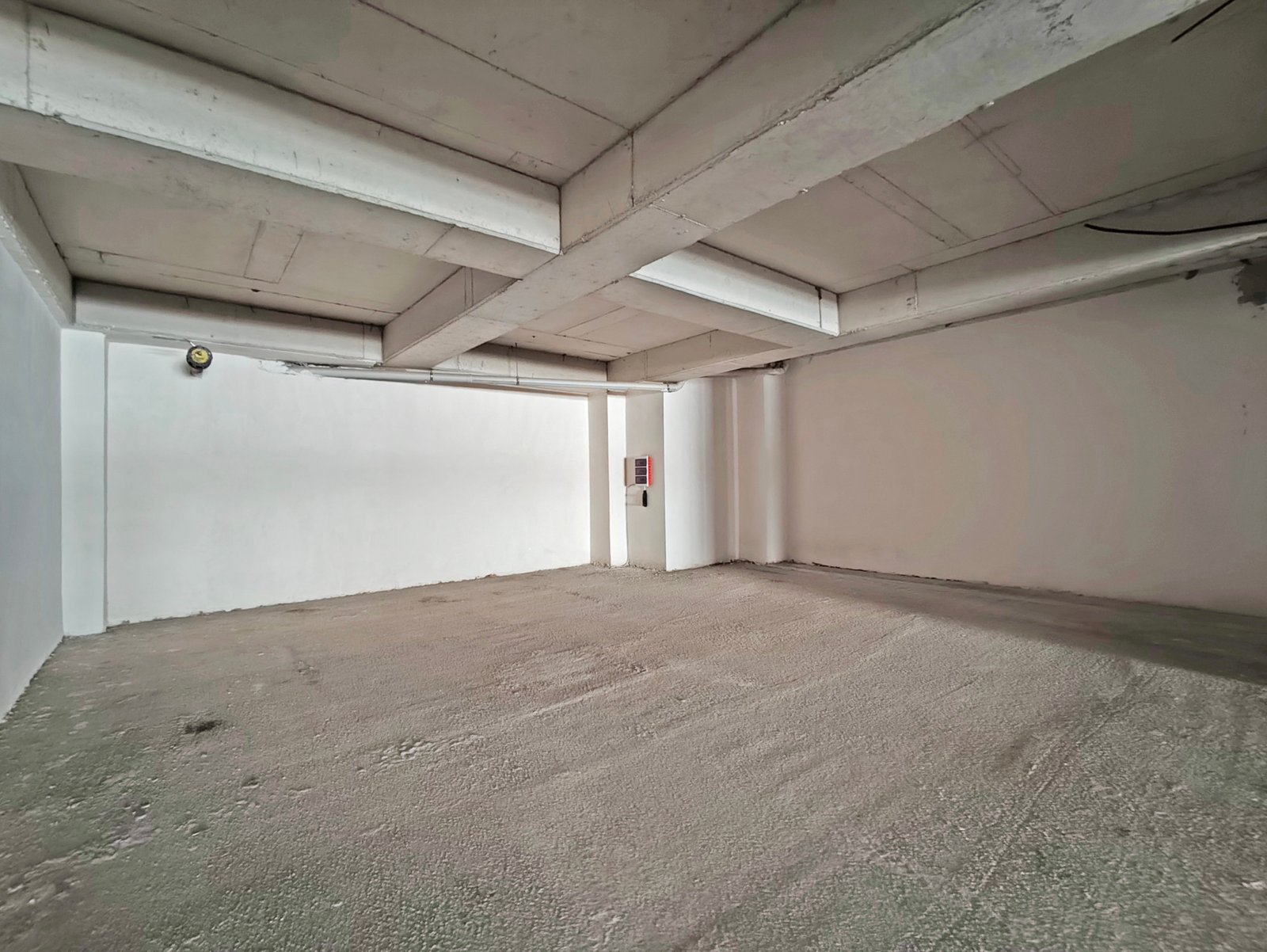 IMG_20260730_140211 Esenyurt Ödül İstanbul Sitesi Sanayi Caddesi Üzerinde Üç Katlı Kiralık Emsalsiz Dükkan