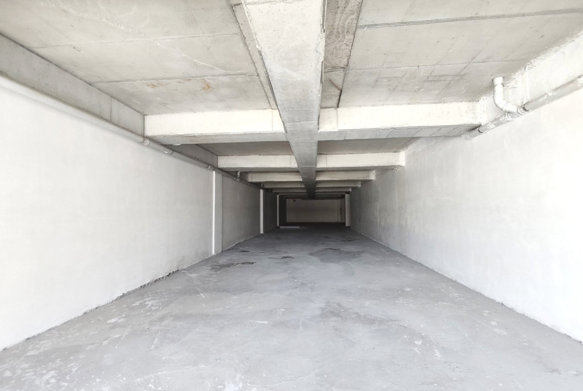 Esenyurt Ödül İstanbul Sitesi Sanayi Caddesi Üzerinde Üç Katlı Kiralık Emsalsiz Dükkan