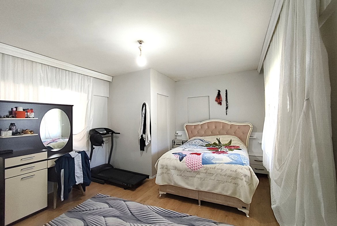 Beylikdüzü Adnan Kahveci Mahallesi Onurkent Sitesi 4+1 Giriş Kat Satılık Daire